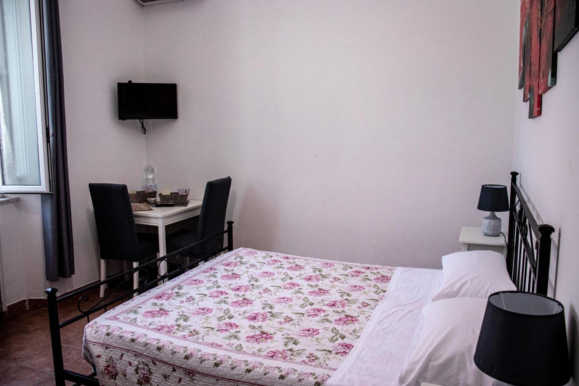 B&B Villa Susanna Civitavecchia Exteriör bild